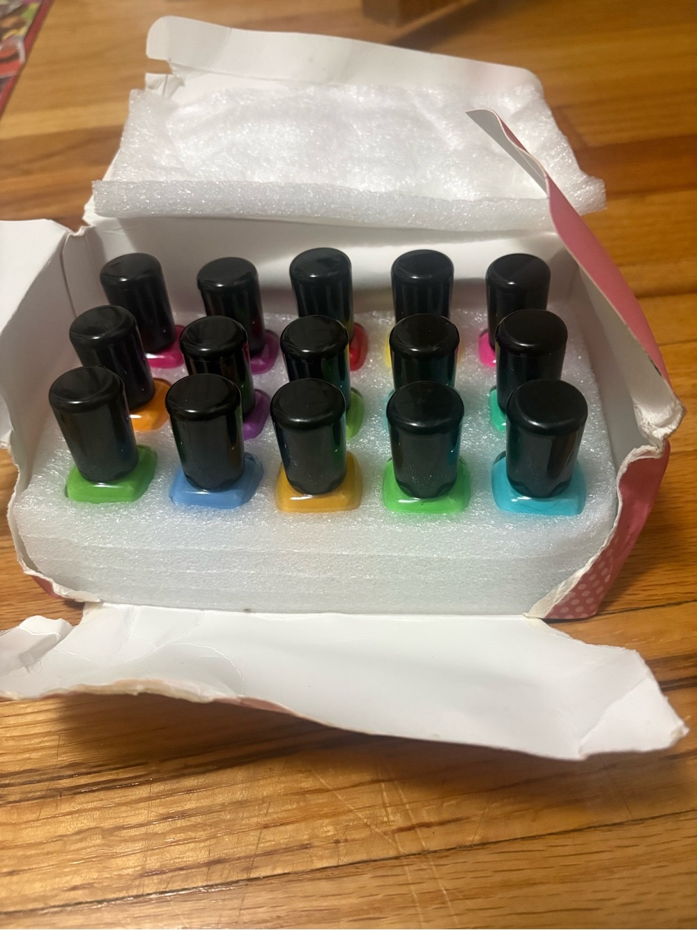 Morovan Nail polish